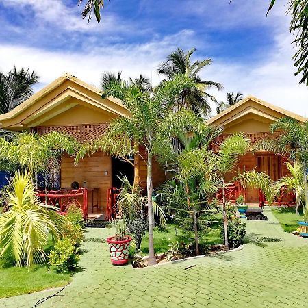 Sea View Resort Kallady Экстерьер фото